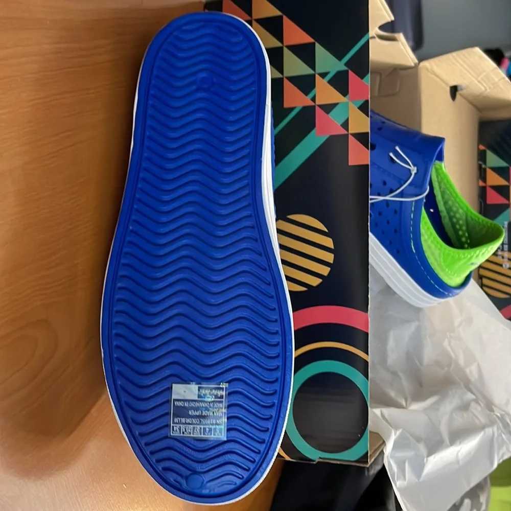 BNIB. KIDS SIZE 5 Skechers Foamies in Aqua Surge blue/ lime green. - Picture 9 of 11